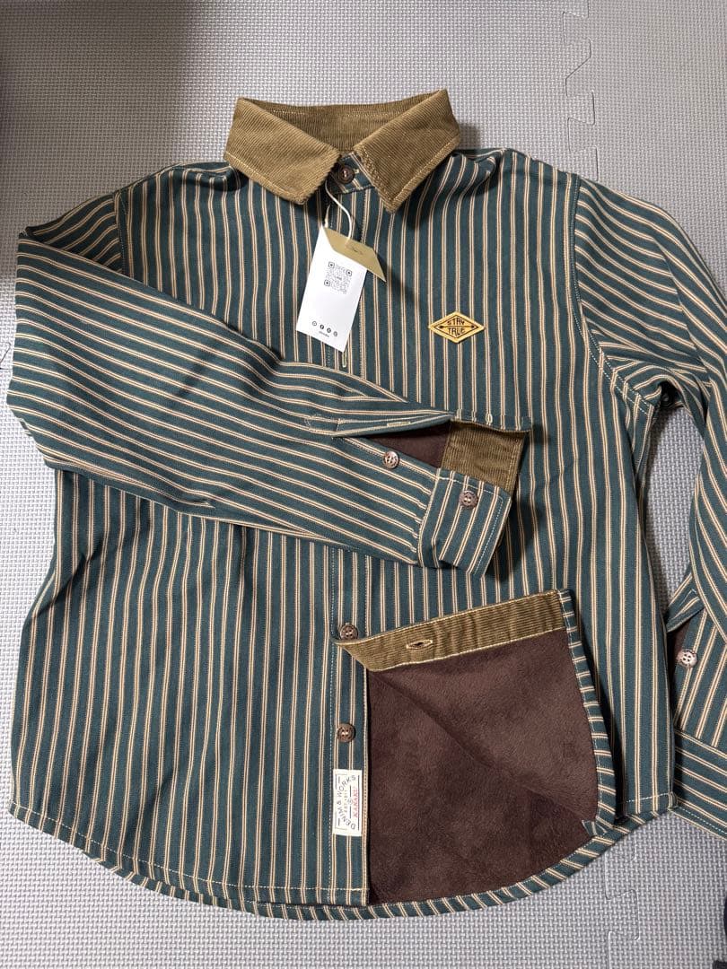 「STAY TRUE」刺繍ワッペン　コーデュロイ切替裏フリースストライプシャツ