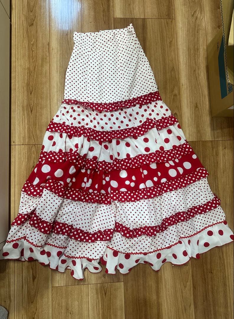 安く 買うスポーツ - 再値下げ フラメンコ衣装 ツーピース 赤白水玉