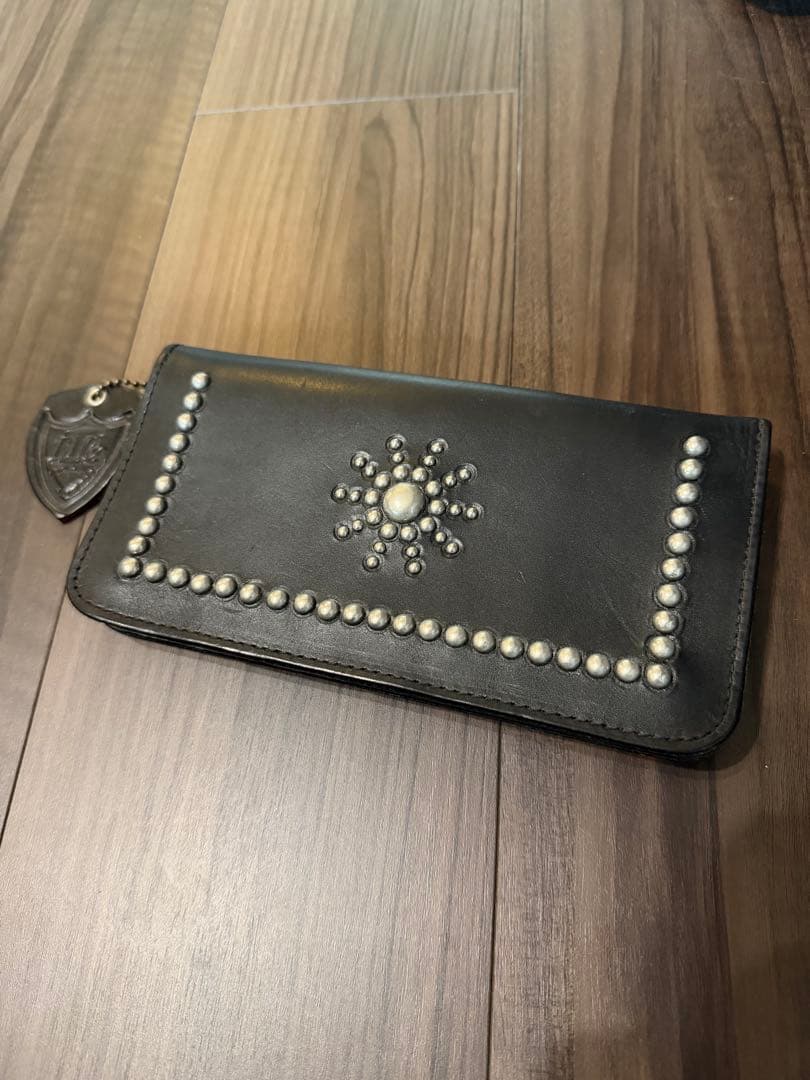 HTC スタッズ　ロングウォレット