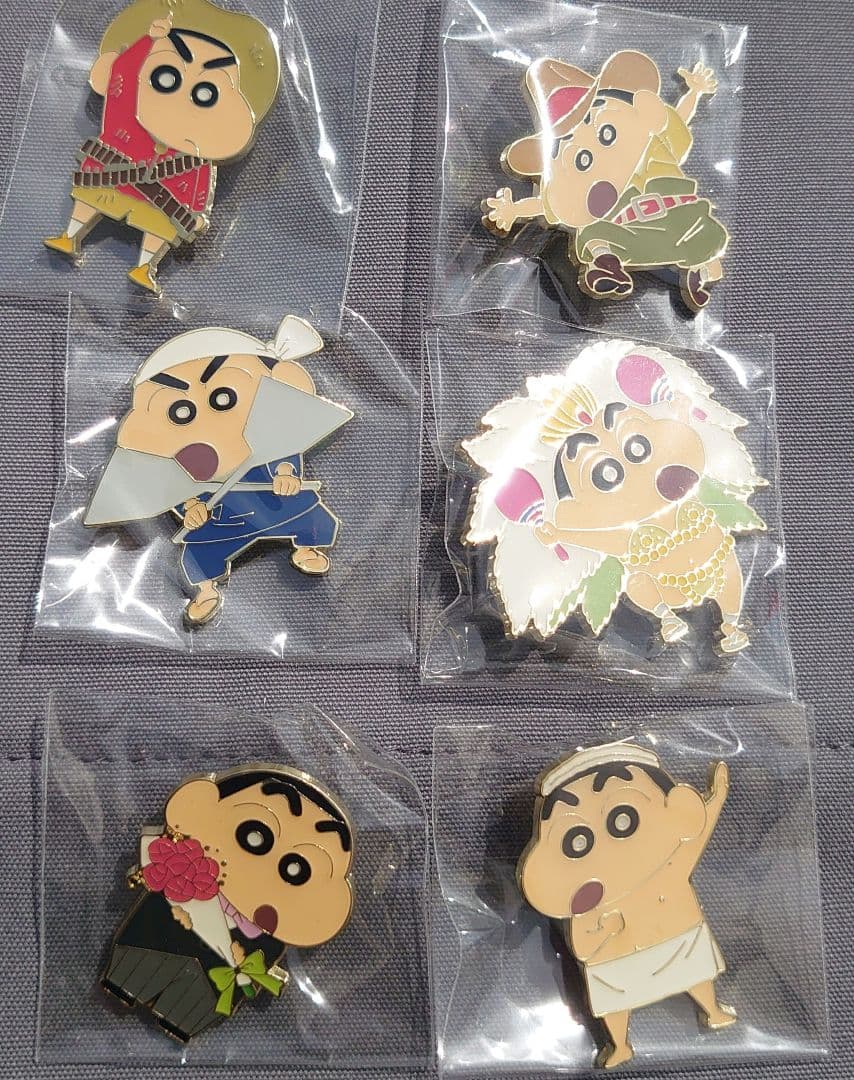 クレヨンしんちゃん シネマパレード 30周年記念ピンバッジコレクション