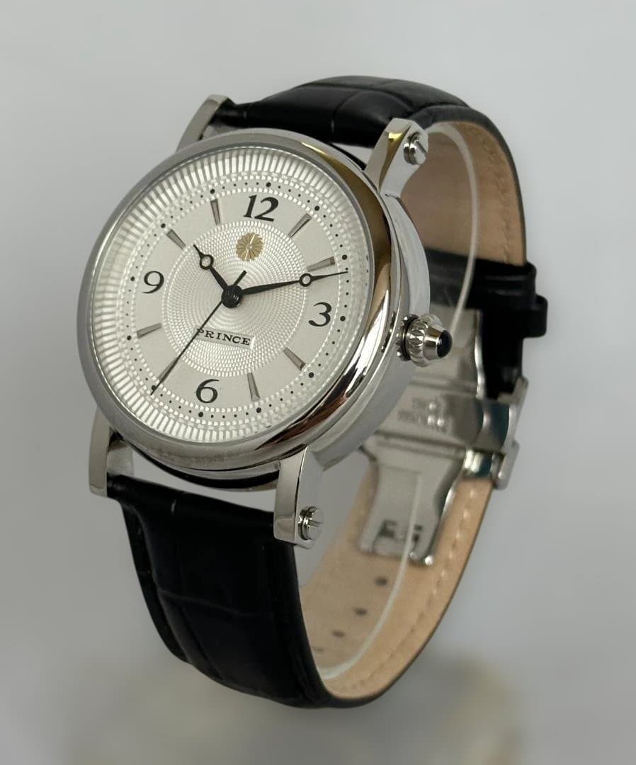 菊紋入り「皇居アイテム」に長蛇の列　開運効果期待：PRINCE腕時計「皇室時計」