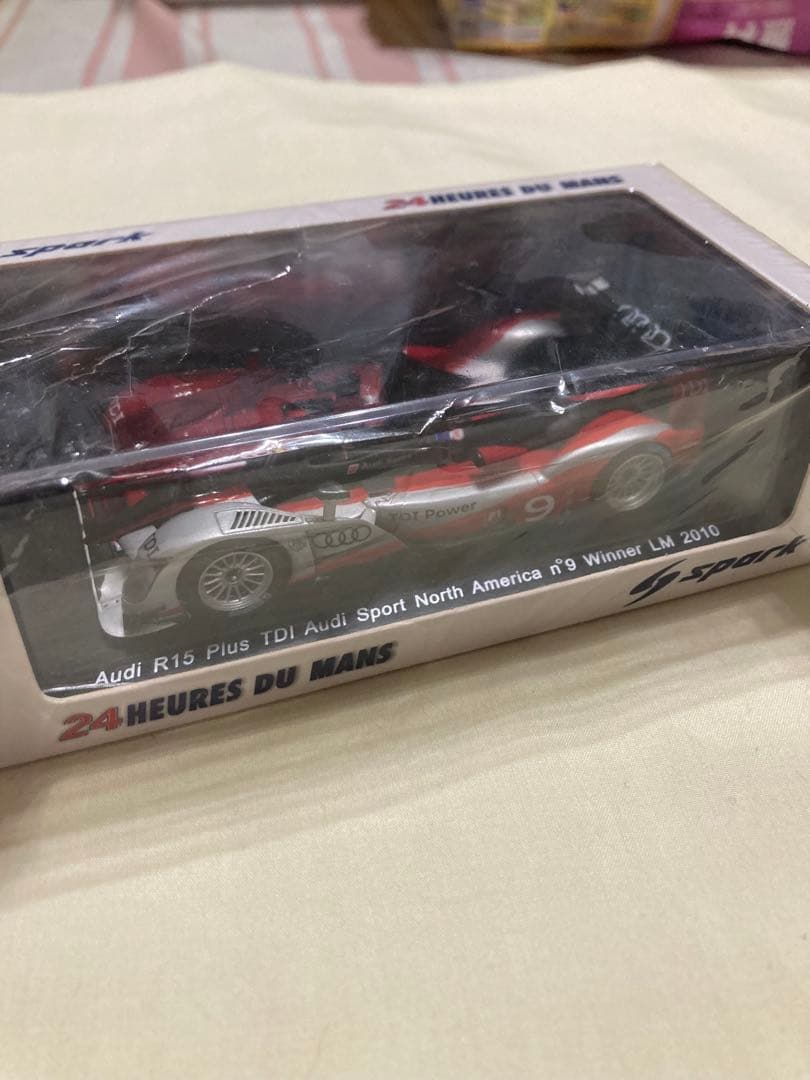 スパーク 1/43 アウディ R15Plus TDI LM2010 No.9優勝
