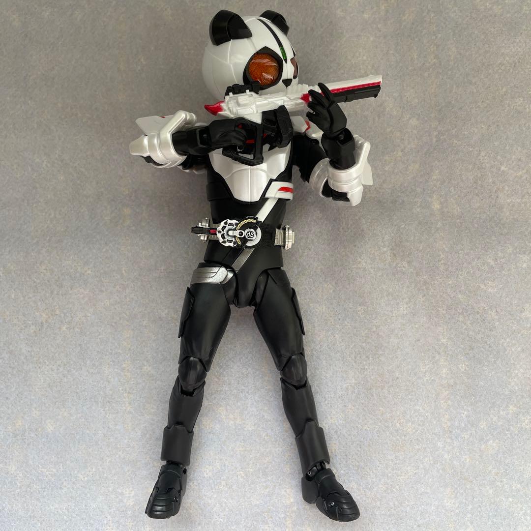 あ*)様 S.H.Figuartsフィギュアーツ 仮面ライダーダパーンマグナムフ