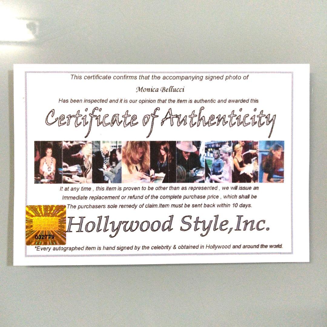 モニカ・ベルッチ直筆サイン入り大型写真…Monica Bellucci - メルカリ