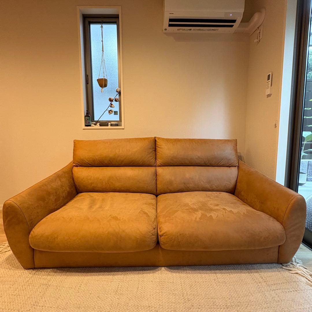 サコダ　ブラウン 3人掛けソファ モダンデザイン