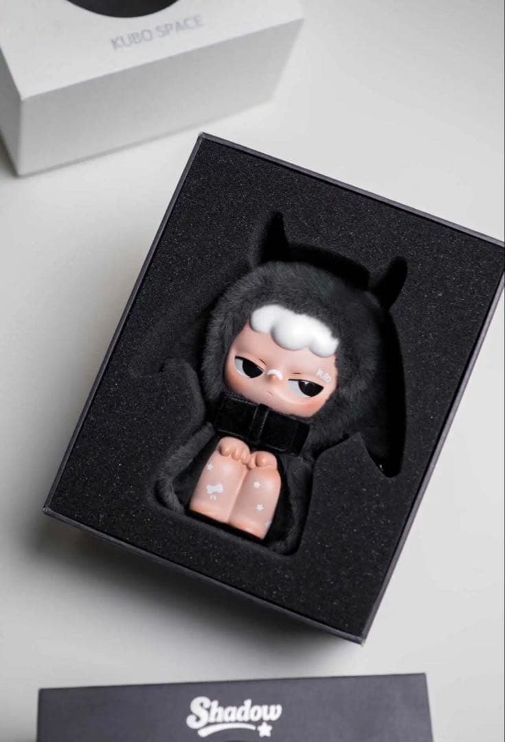 POPMART KUBO Shadow ぬいぐるみペンダント - メルカリ