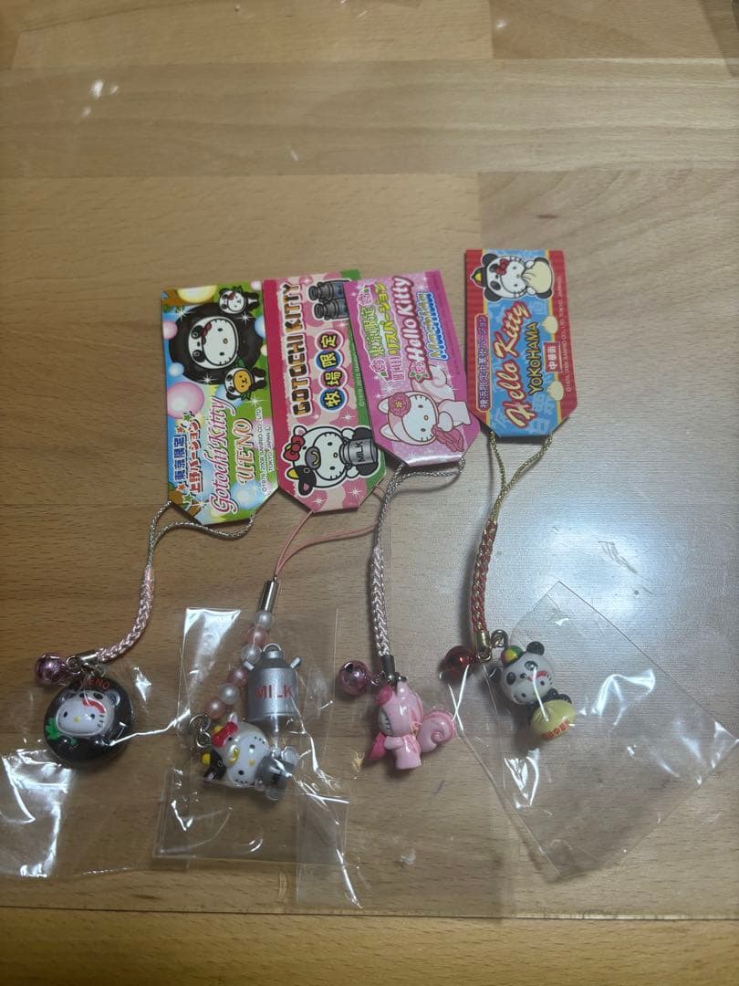 【希少】ご当地キティ 根付 4点 動物シリーズ 町田リス・上野パンダ