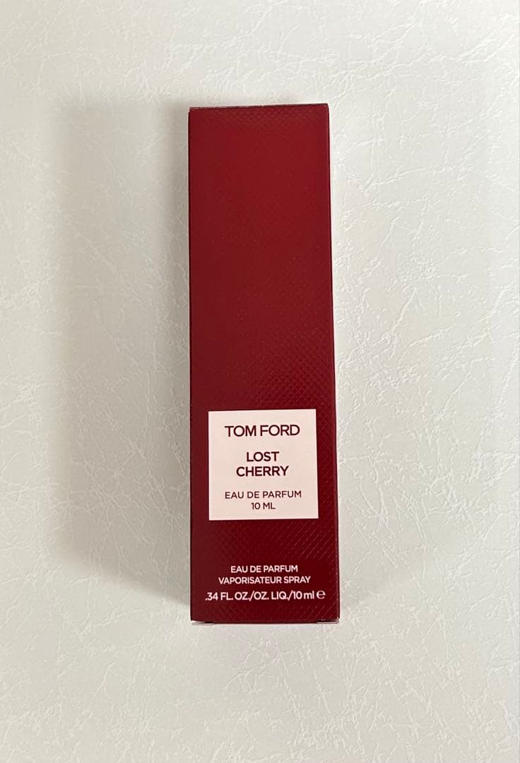 【新品未使用】トムフォード　ロストチェリー　オードパルファム スプレィ 10ml