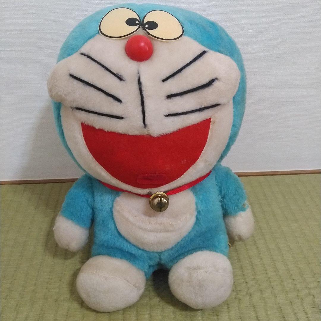 ドラえもん ぬいぐるみ PetitAmour 鈴付きレア　昭和レトロ 希少☆昭和レトロ】ドラえもん ぬいぐるみ 鈴付き DORAEMON 当時物