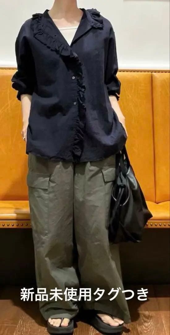 かぐれ　コットンリネンフリルカラーシャツ　ネイビー