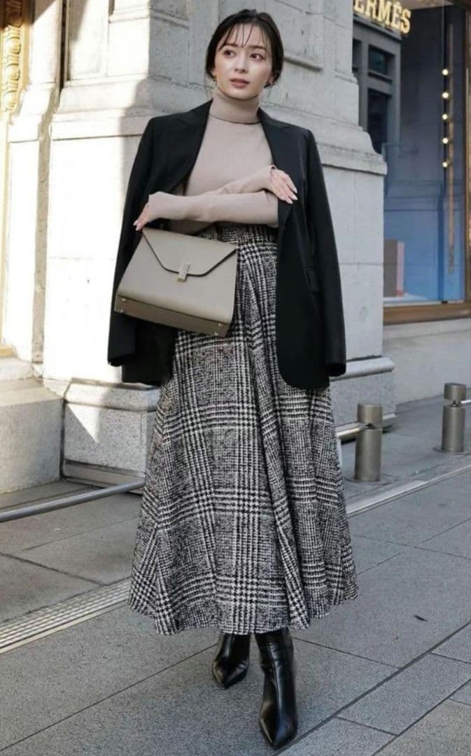 新品未使用 アニュアンス anuans ウールチェックツイードフレア