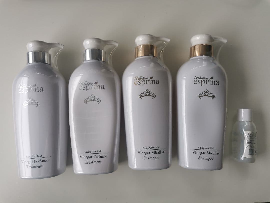 ヴィブリアンエスプリーナ シャンプー トリートメント 4本セット 未開封品