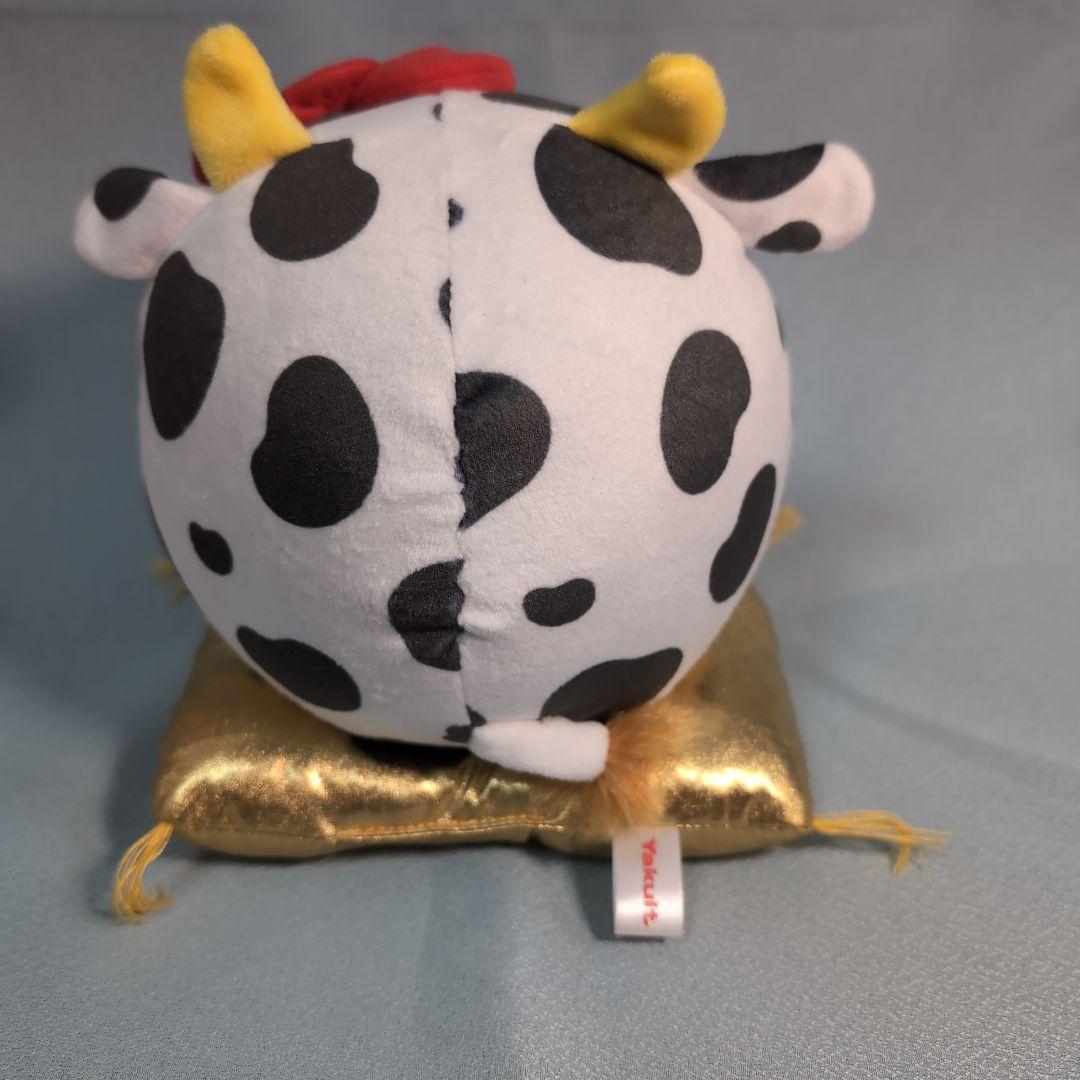 ヤクルト 干支キティ うし - メルカリ