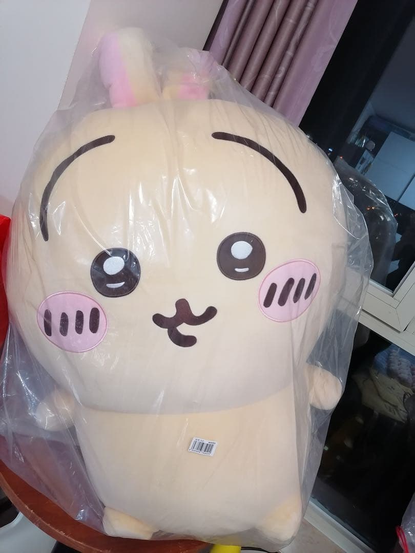 ちいかわ うさぎ 超BIG ぬいぐるみ 520元 miniso - メルカリ