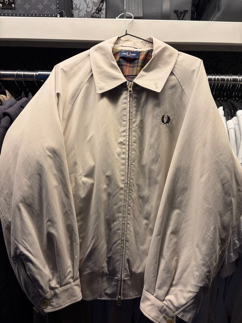 FRED PERRY フレッドペリー ライトベージュ ジップアップジャケット FRED PERRY（フレッドペリー） ジャージ Taped Track Jacket／フレッド