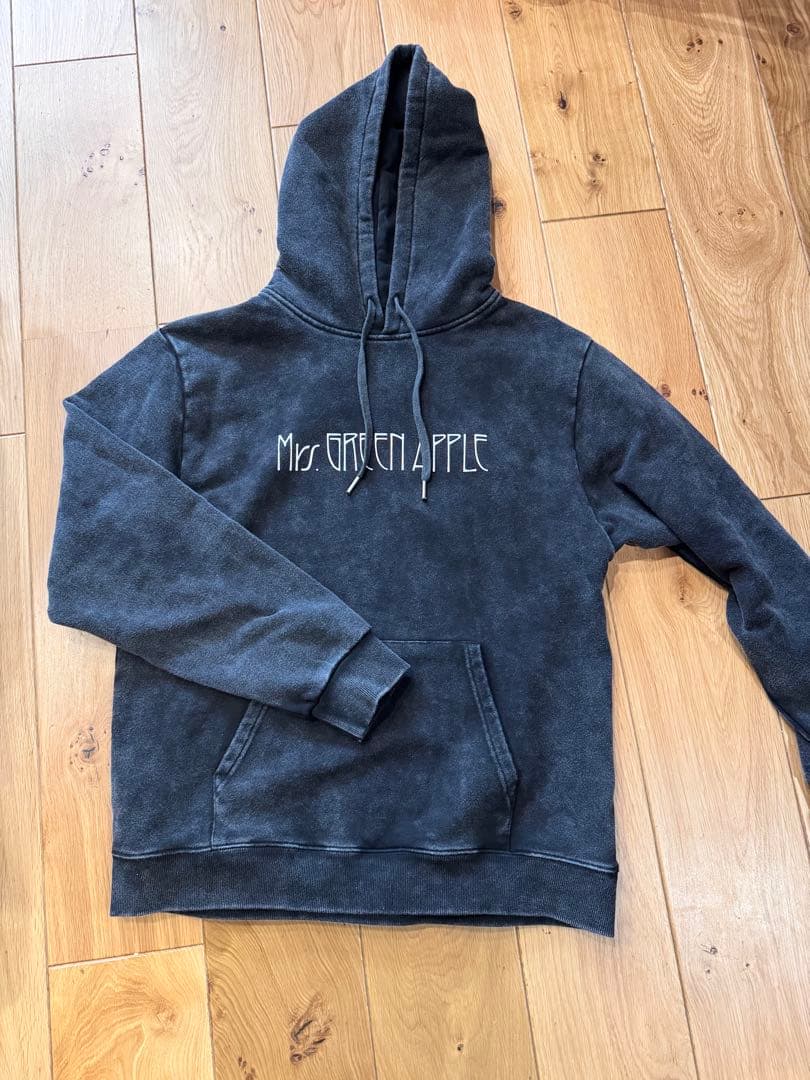 未使用！Mrs.GREEN APPLE バベルの塔 BABEL フーディー M - メルカリ