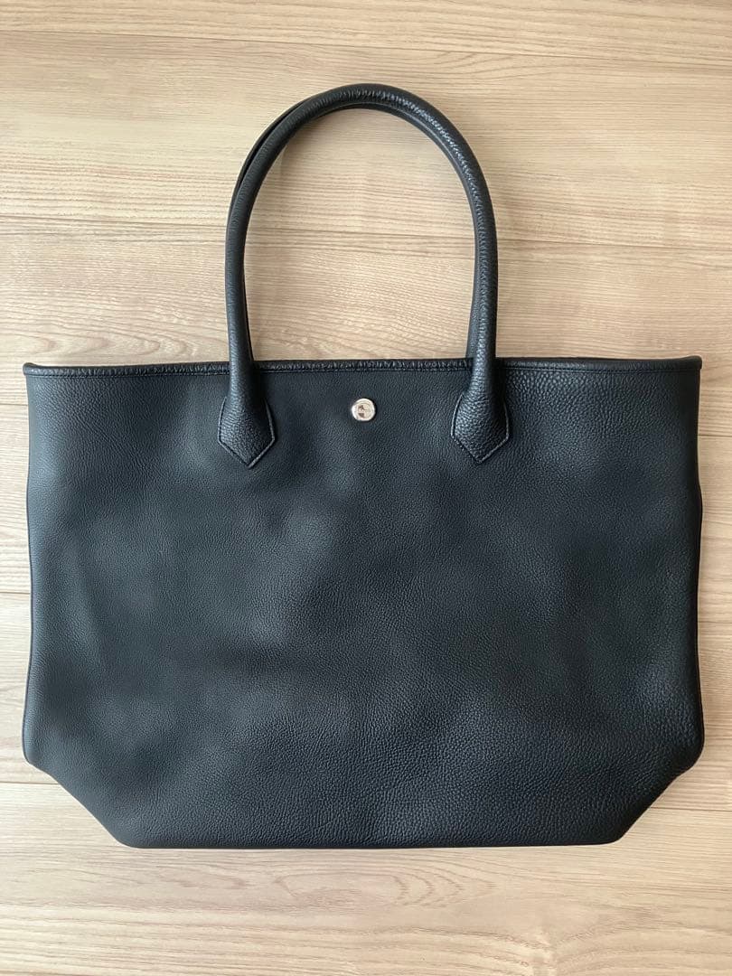 hinn ヒン 黒 レザートートバッグ