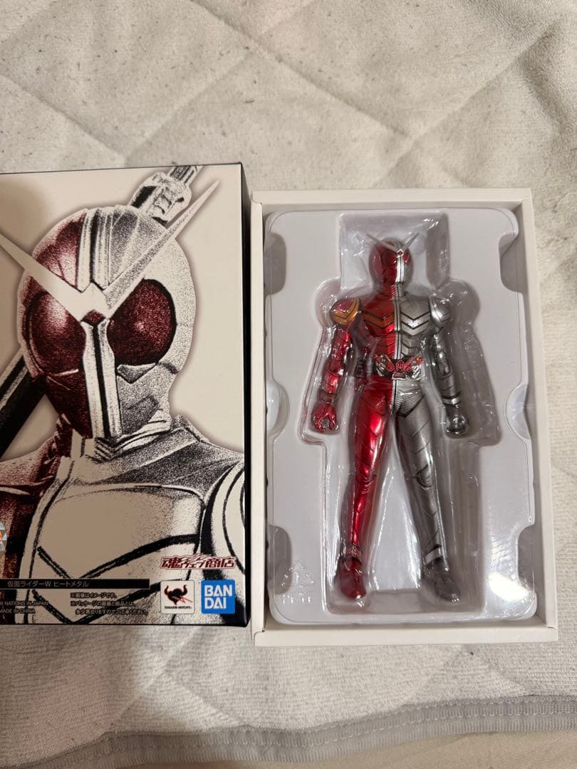 真骨彫 仮面ライダーW ヒートメタル レビュー】 S.H.Figuarts（真骨彫製法） 仮面ライダーW ヒートメタル