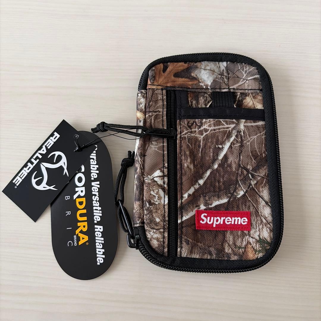 新品未使用品SUPREME Small Zip Pouch Wallet - メルカリ