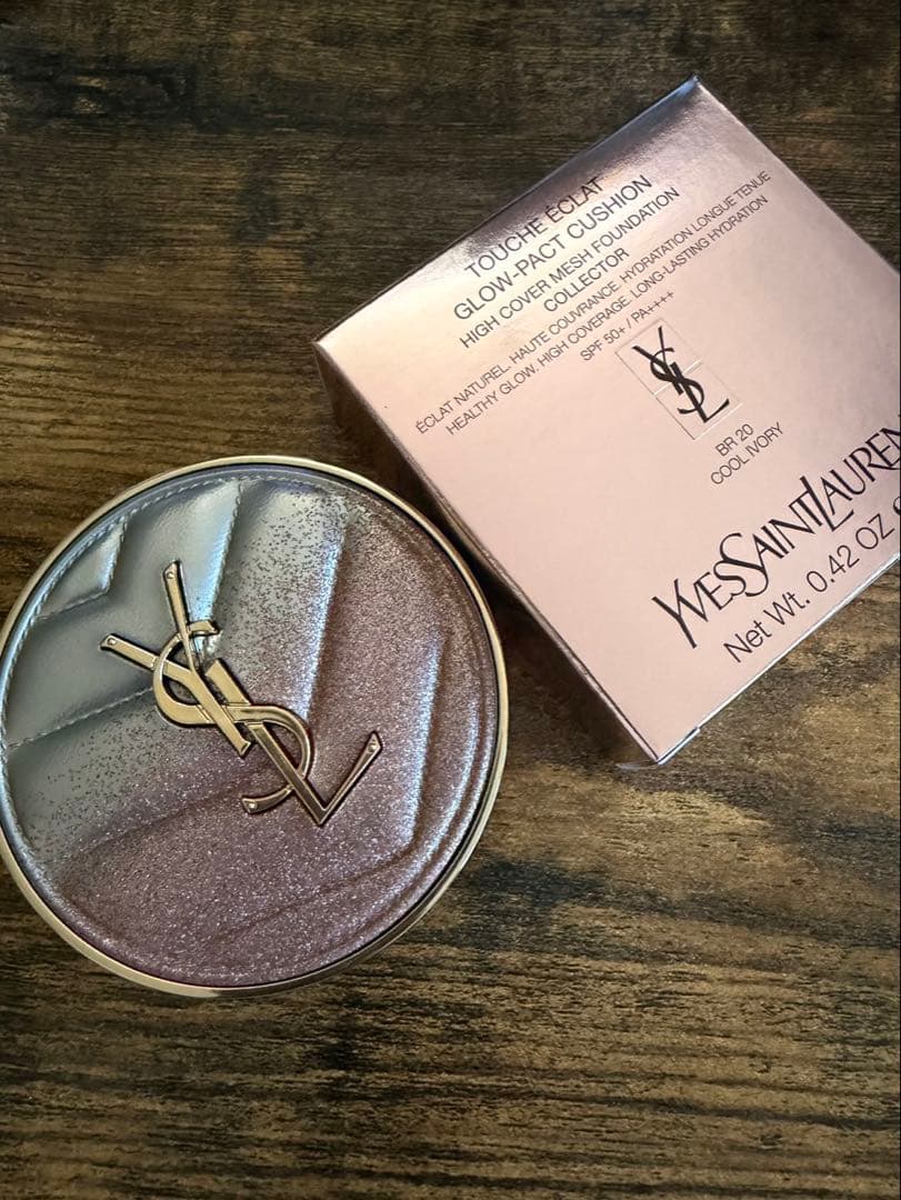 イヴ・サンローラン ラディアント タッチ グロウパクトBR20 コレクター