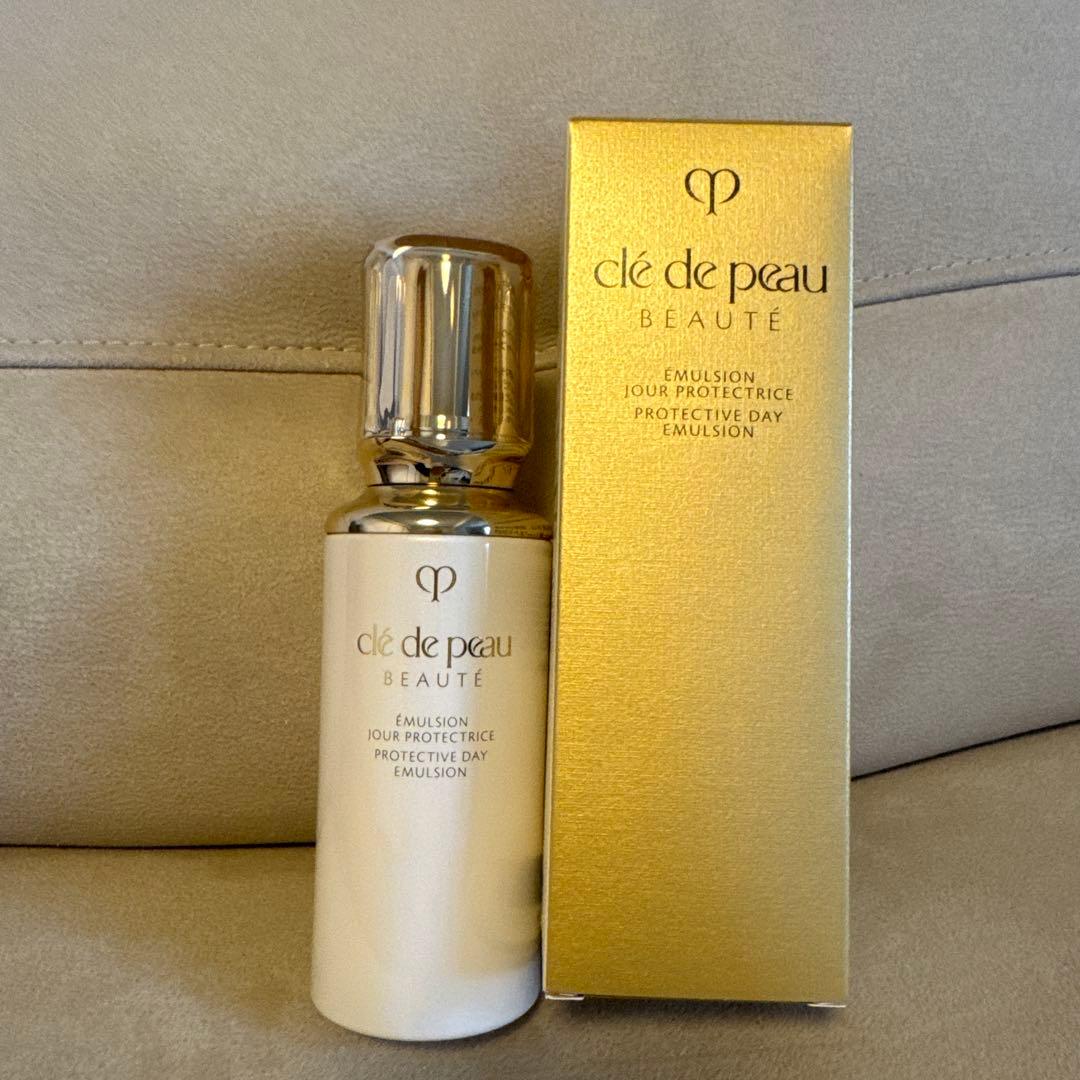 クレ・ド・ポーボーテ日中乳液