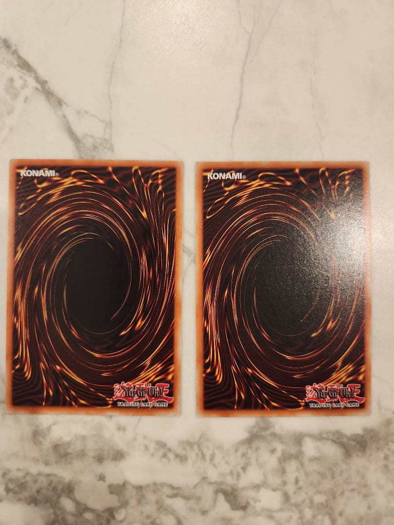 《美品》ブルーアイズホワイトドラゴン レリーフ & ダークマジシャン レリーフ