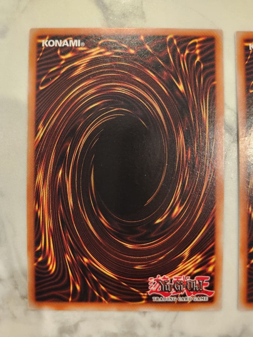 《美品》ブルーアイズホワイトドラゴン レリーフ & ダークマジシャン レリーフ