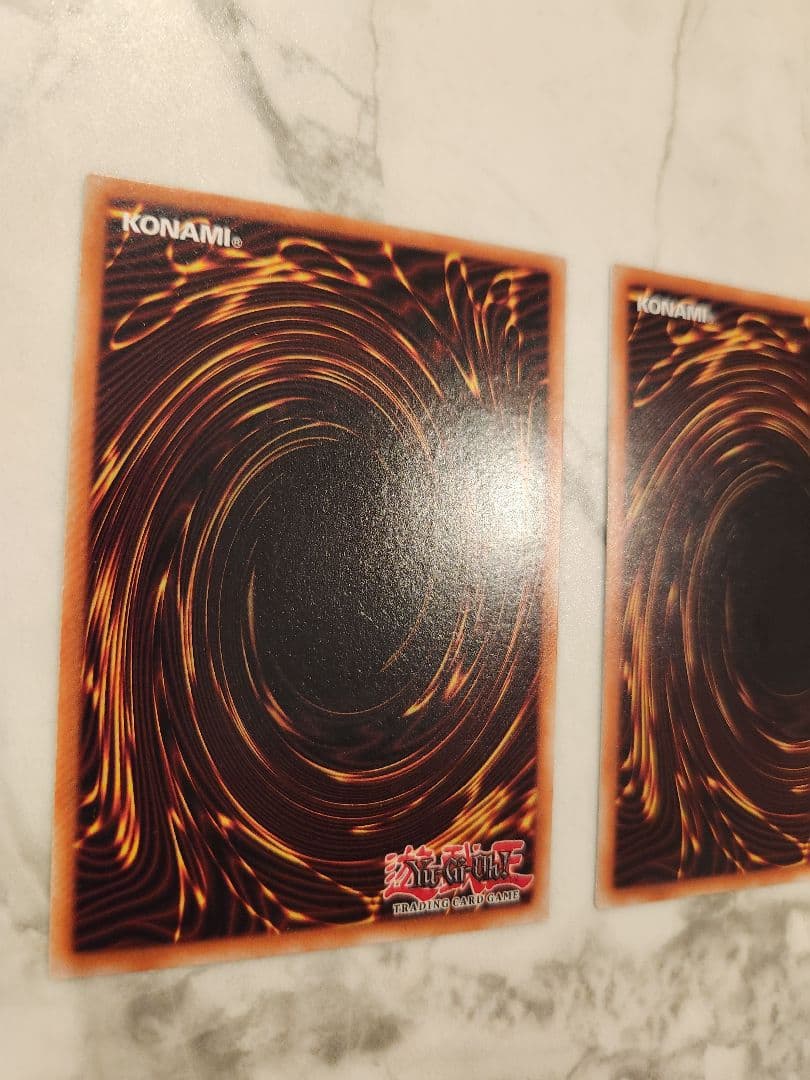 《美品》ブルーアイズホワイトドラゴン レリーフ & ダークマジシャン レリーフ