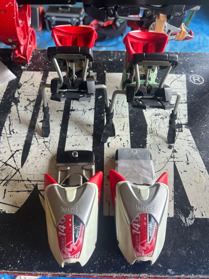 Marker 14.0 ビンディング レッド/シルバー