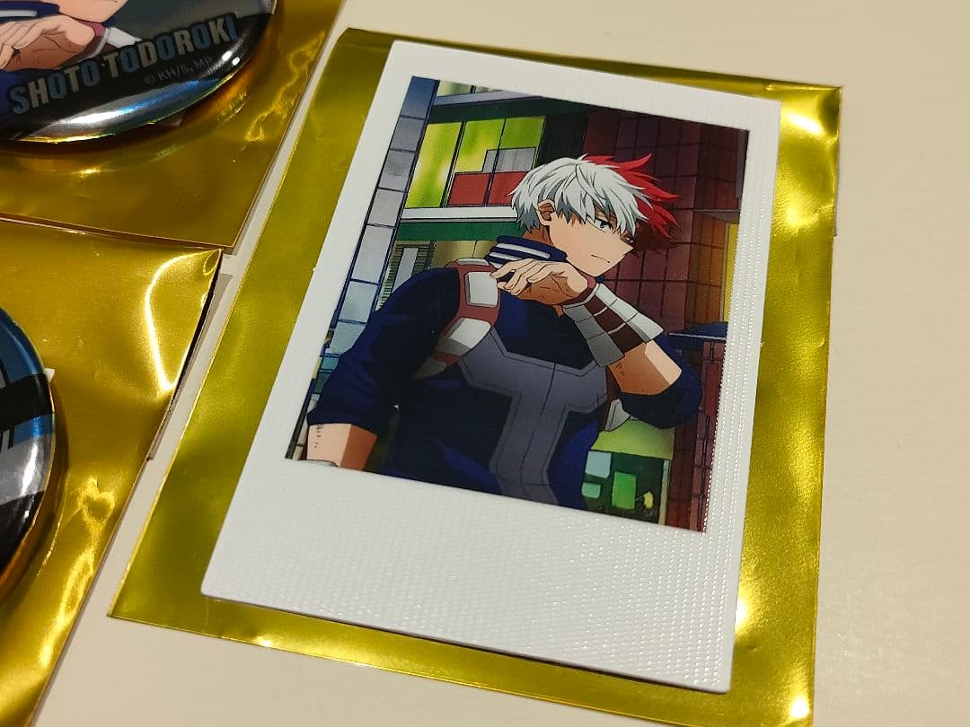 ヒロアカ×東急コラボ 轟焦凍 メタル缶バッジ 2個セット + ポラショット