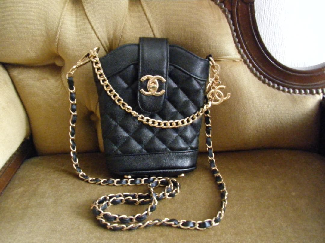 CHANELシャネルノベルティショルダーバッグ VIP顧客様限定品。 - メルカリ