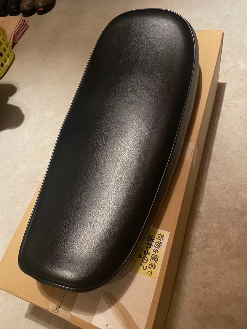 GOODSEAT \"SLENDER\" SR400 シート (09年-Final)