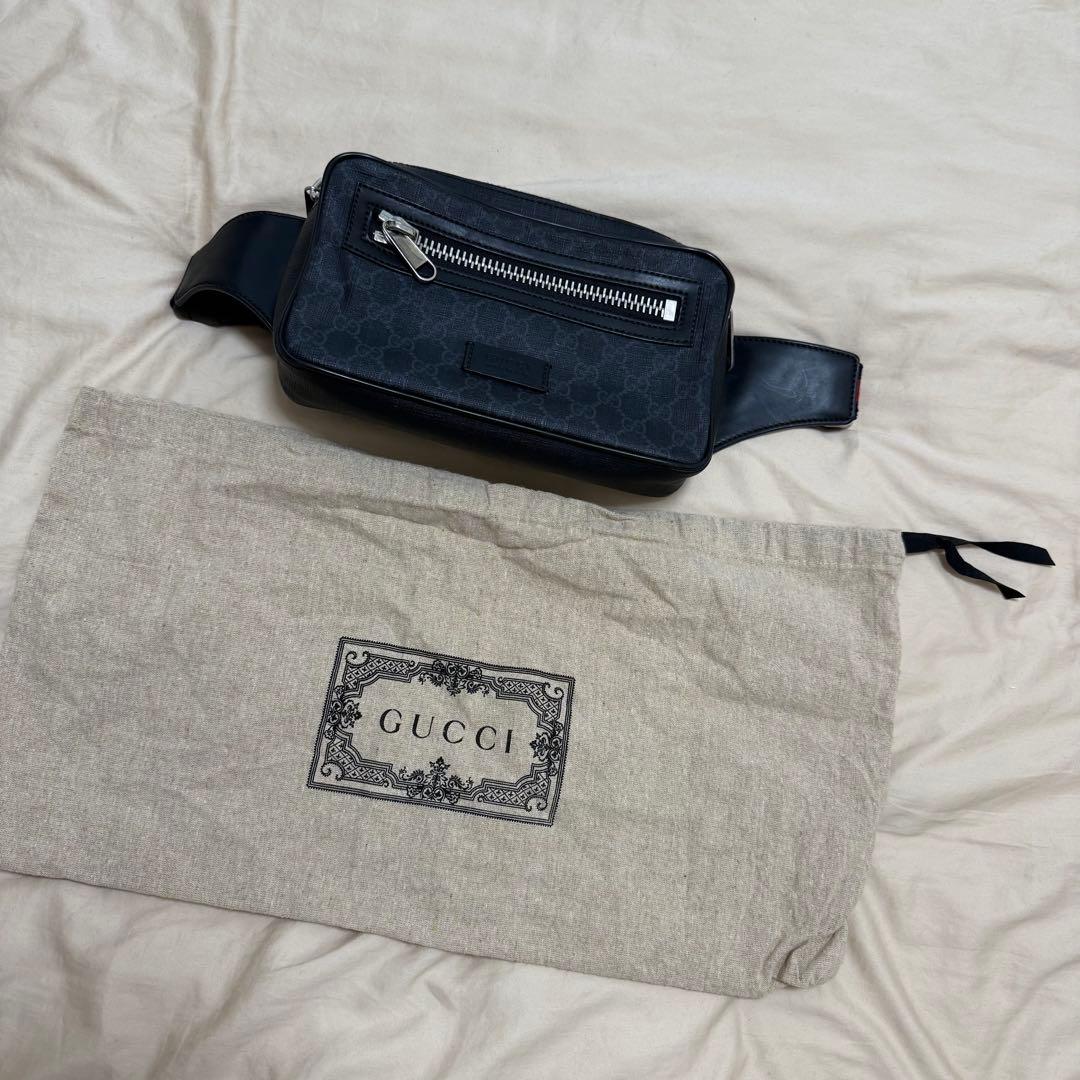 (暴れん棒将軍)GUCCI グッチ ボディバッグ GGスプリーム