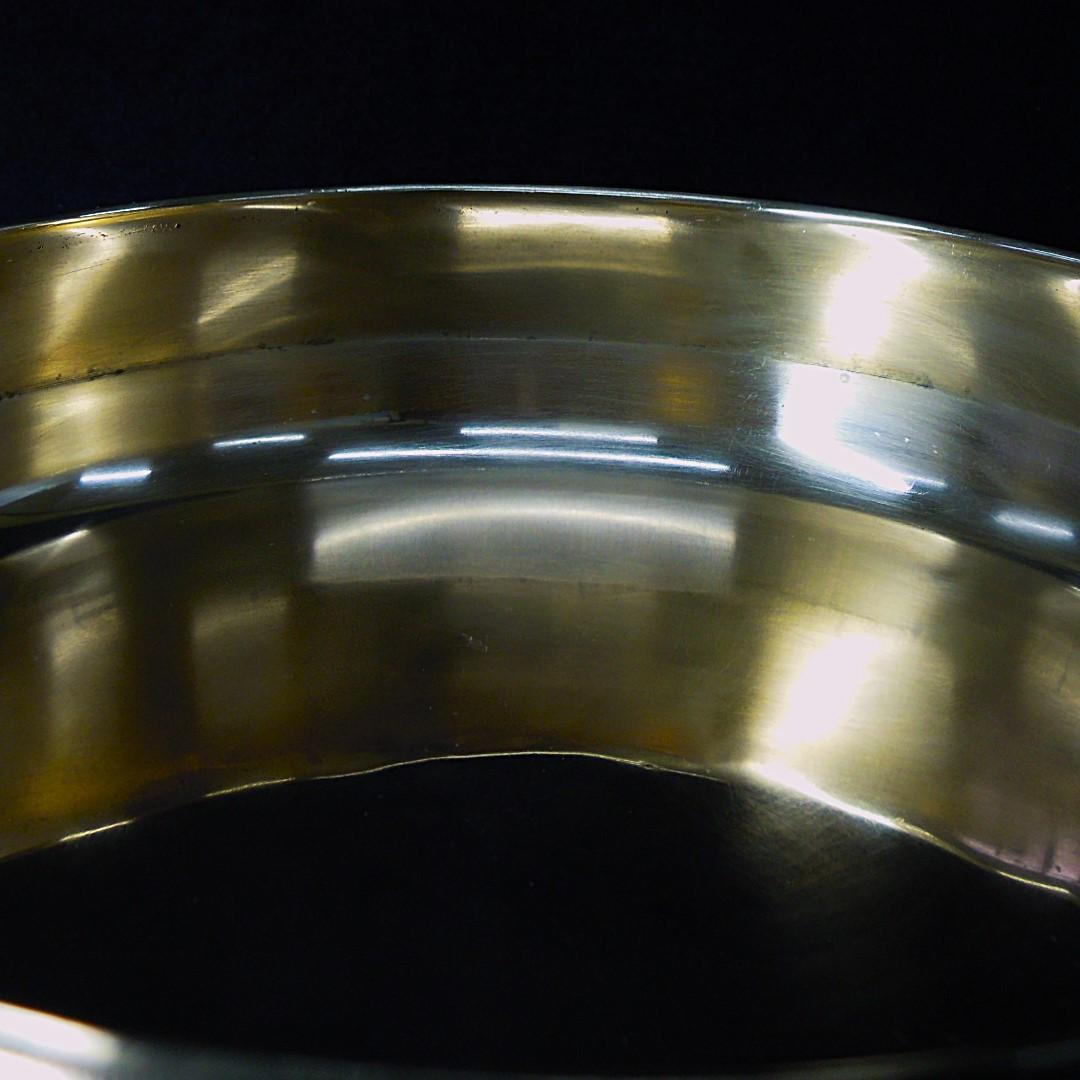 平井鋳造所 砲金鍋 すき焼鍋 1.85kg 在銘 美品 栞 化粧箱に訳有