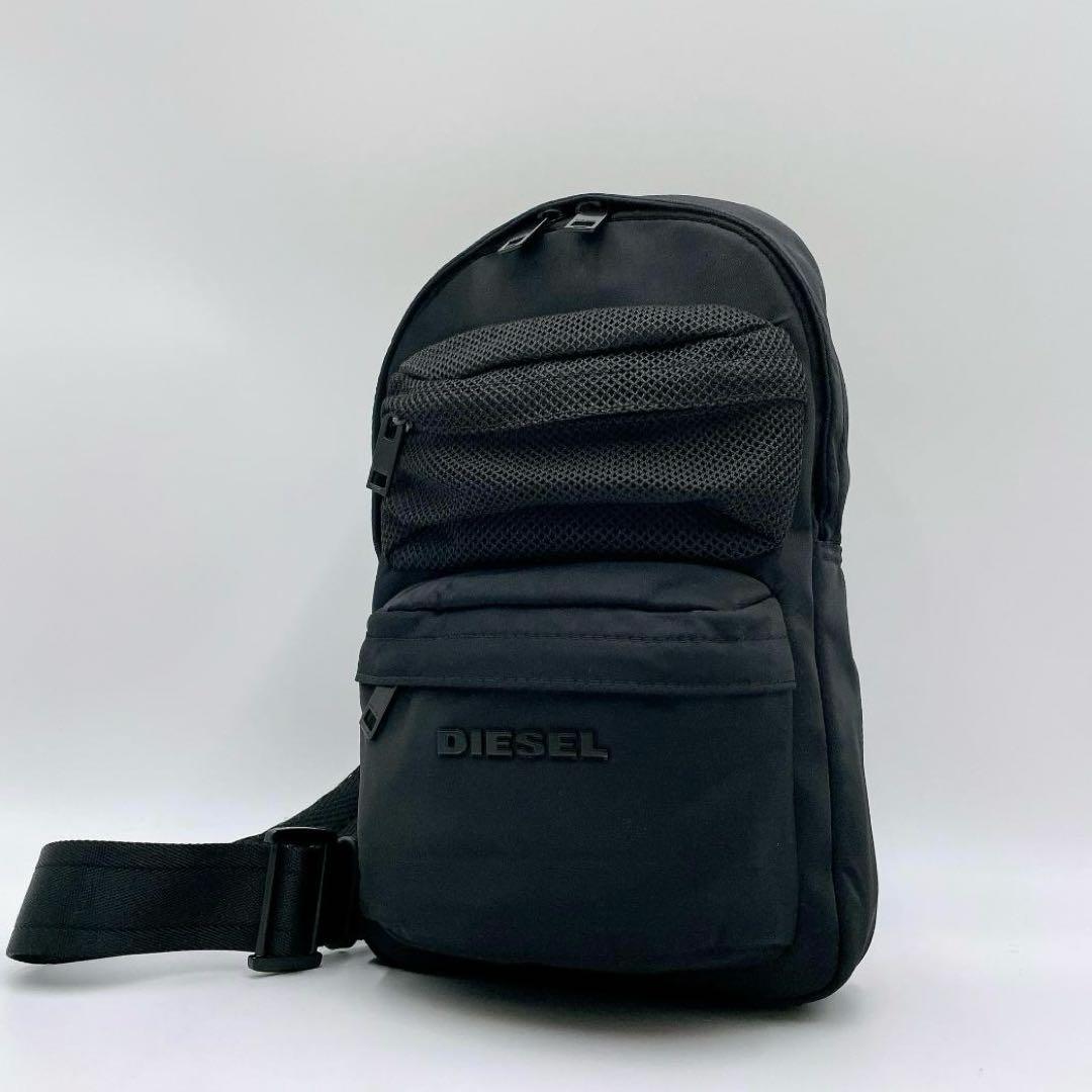 美品 DIESEL RUTENYO ボディバッグ ワンショルダーブラックf418