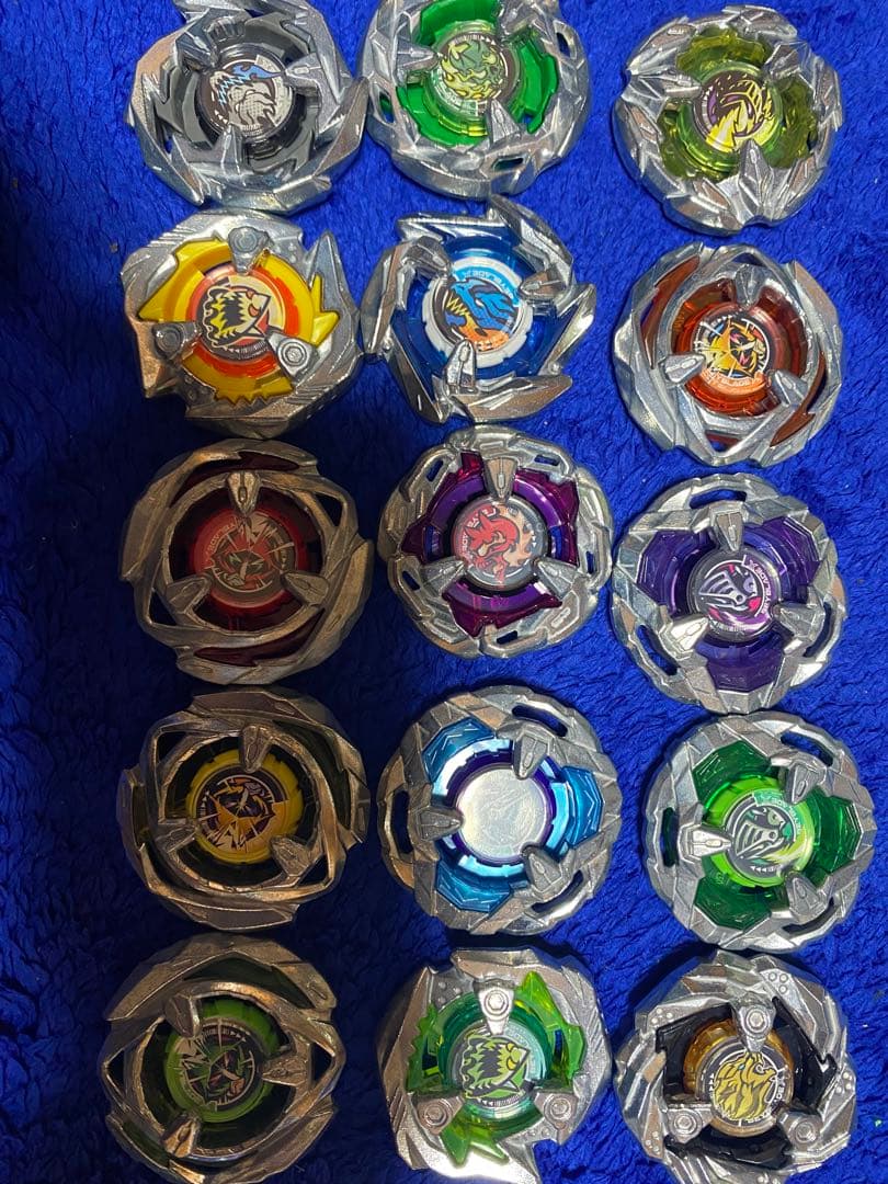 ベイブレードX 引退品 ベイ53個 シャークエッジ - メルカリ