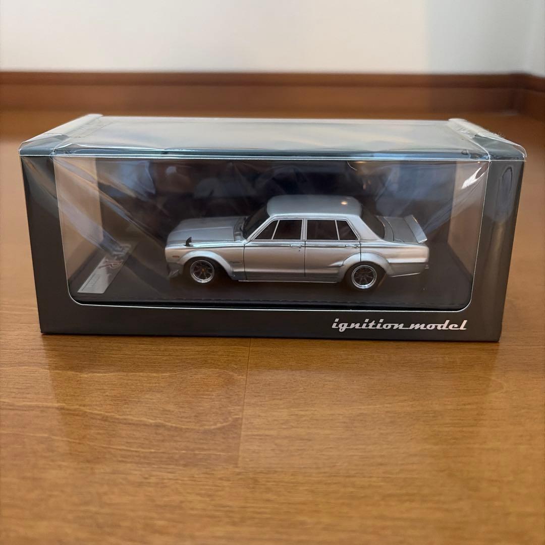 0176 Nissan Skyline 2000 GT-R シルバー