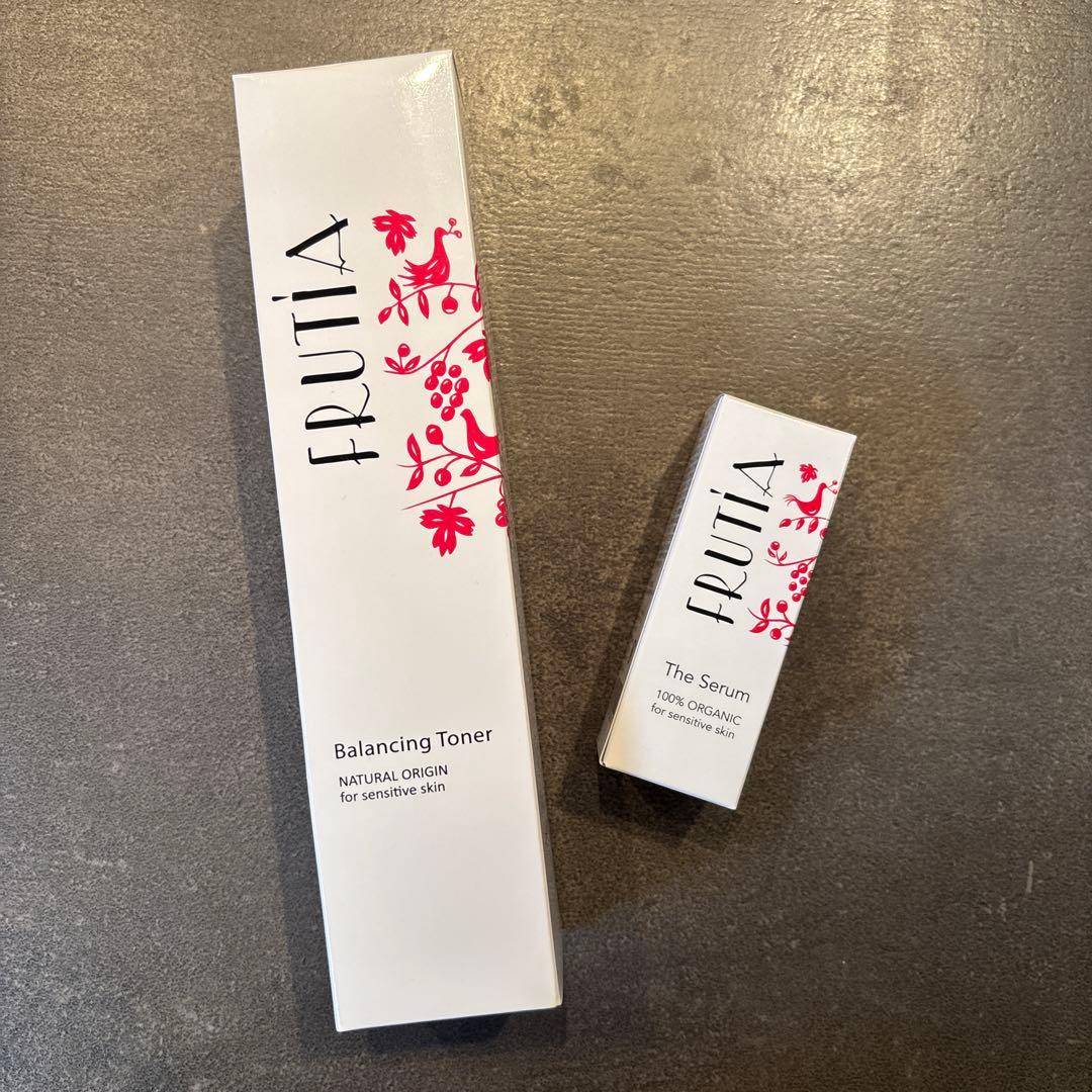 フルティア　バランシングトナー　＆　ザセラム（美容液）
