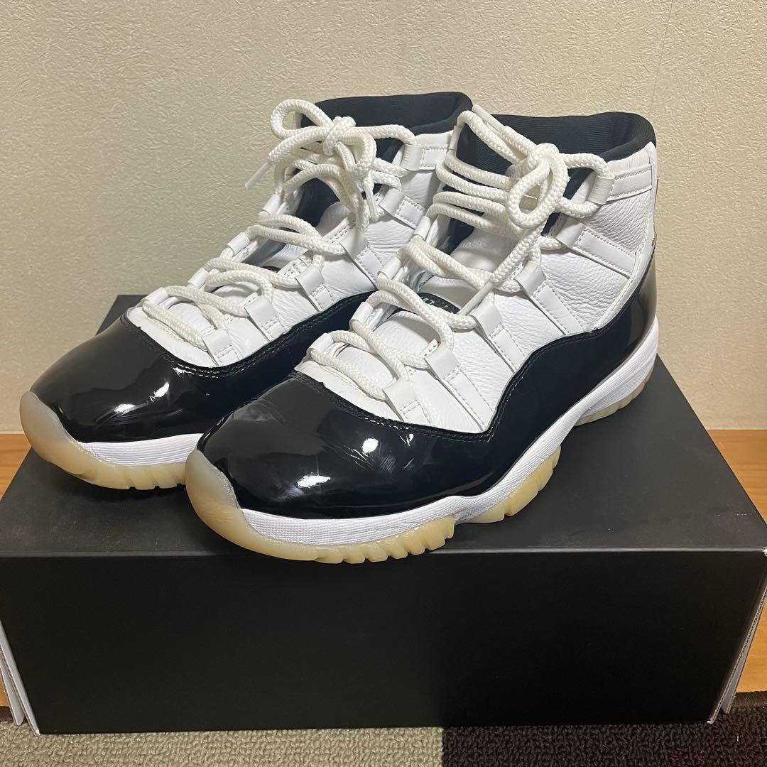 Air Jordan 11 ホワイト/ブラック