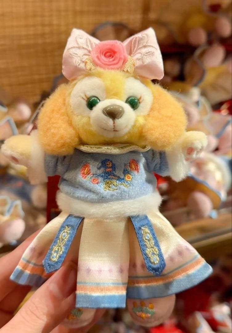 上海ディズニー春節 クッキーアンぬいぐるみキーチェーン - メルカリ