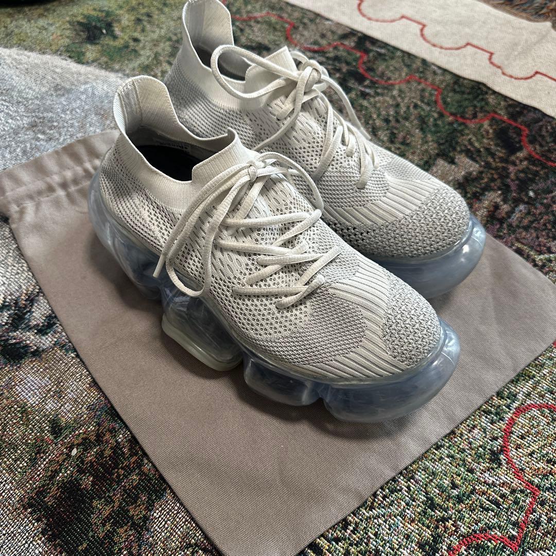 grounds スニーカー