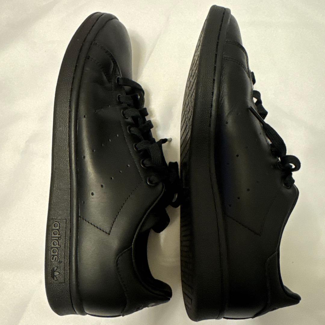 【美品】アディダス スタンスミス ブラック 27.5cm（US 9.5）
