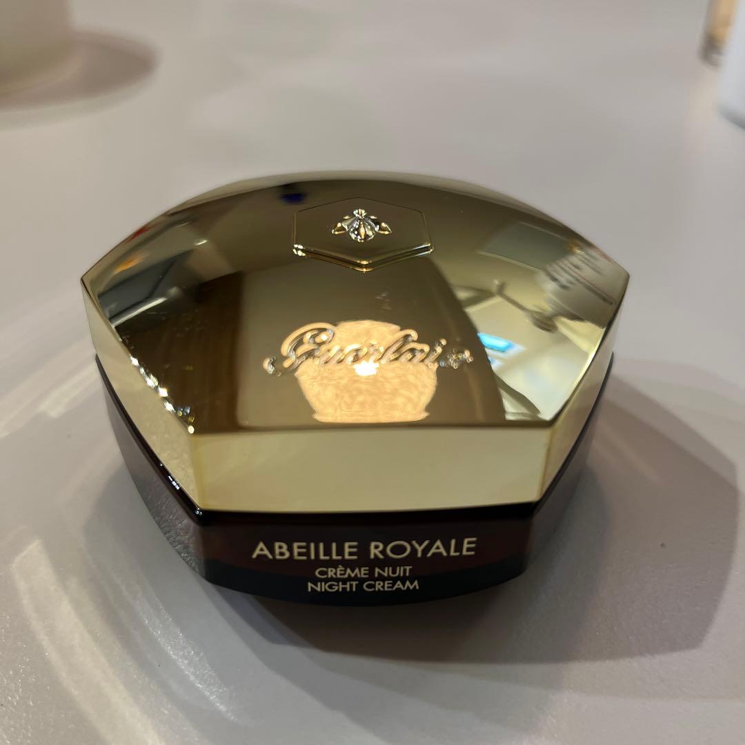 未使用ゲラン アベイユロイヤル）ナイトクリーム 50ml ゲラン」の”アベイユ ロイヤル”ラインから日中用と夜用クリームが登場