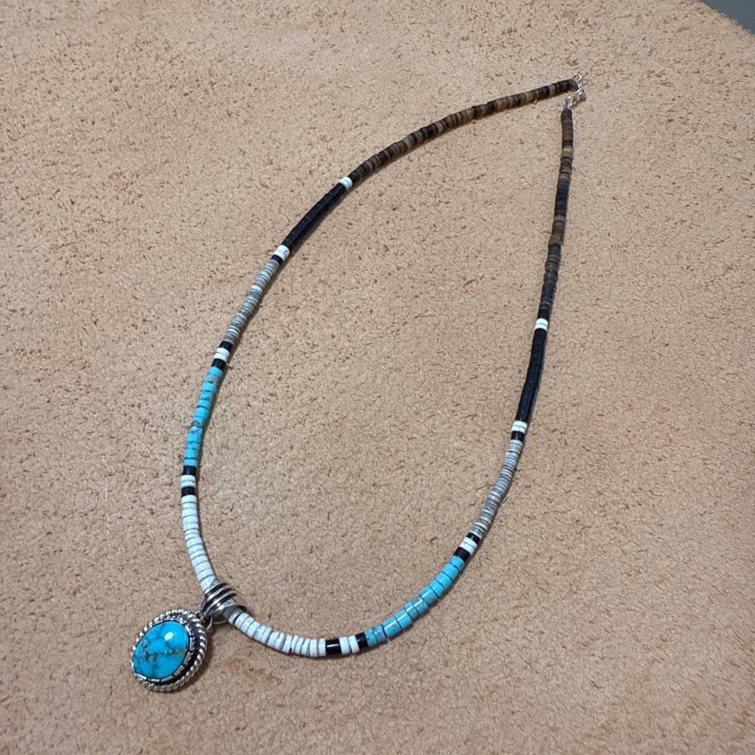 ケビンラモーンローンマウンテン サントドミンゴDEANNA TENORIO