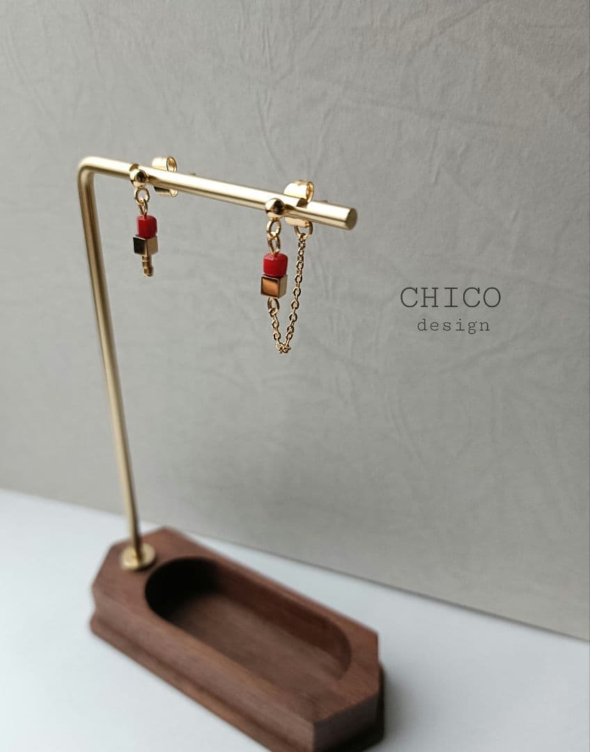 no.4289　レッドコーラル×ヘマタイト║ピアス/イヤリング║ステンレスピアス