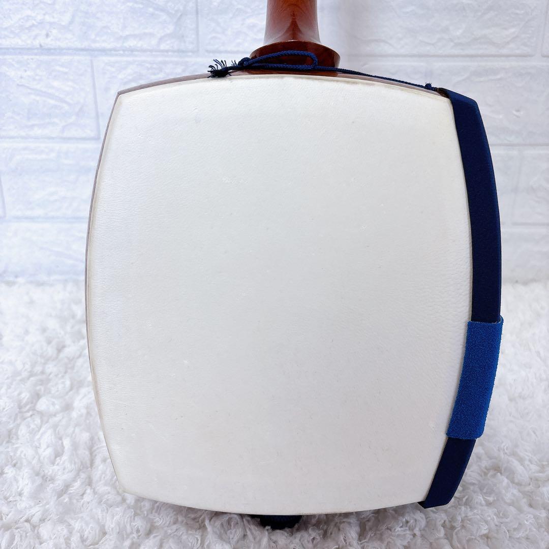 美品 三味線 細棹 猫皮 花梨 破れなし 四乳 四ツ皮 長