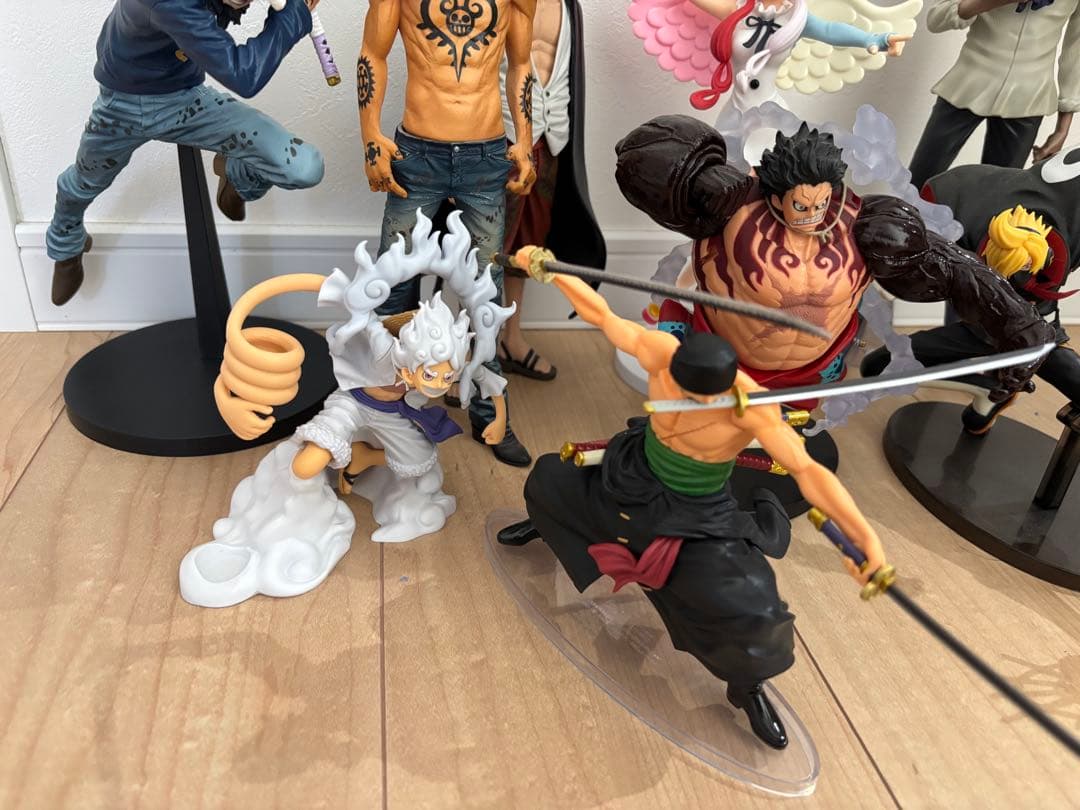 ワンピース フィギュア 9体セット - メルカリ