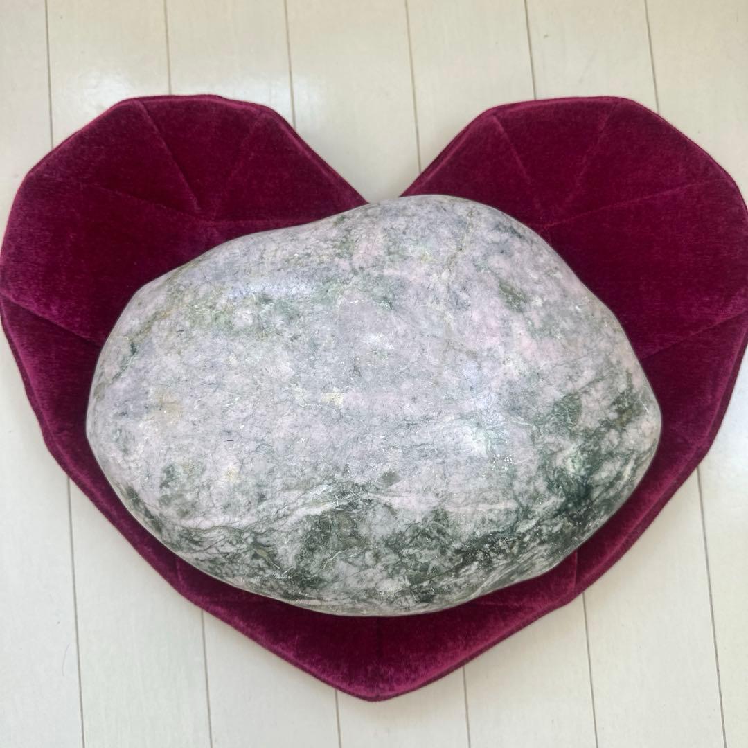 【早い者勝ち】ピンク翡翠　チューライト　桃簾石　糸魚川　9.3kg 【現品限り】