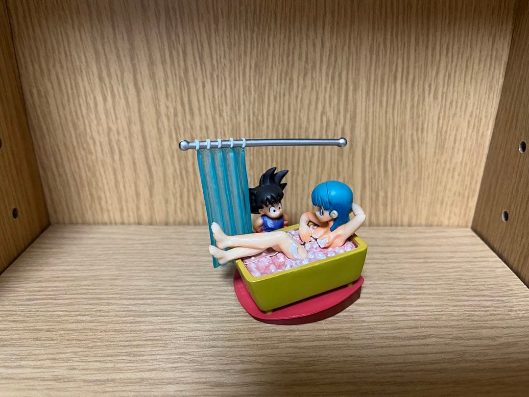 ドラゴンボールカプセル クライシス編 孫悟空&ブルマ(風呂) - メルカリ