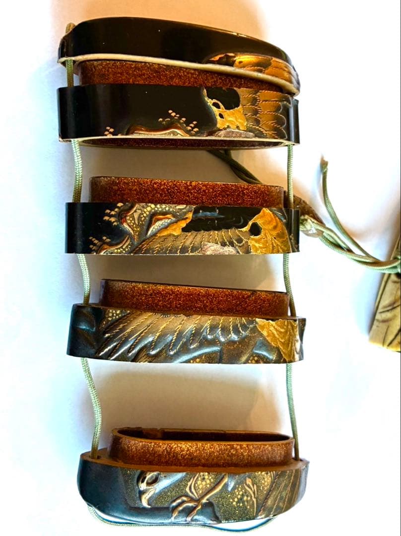 時代物 猿鷹図高蒔絵印籠